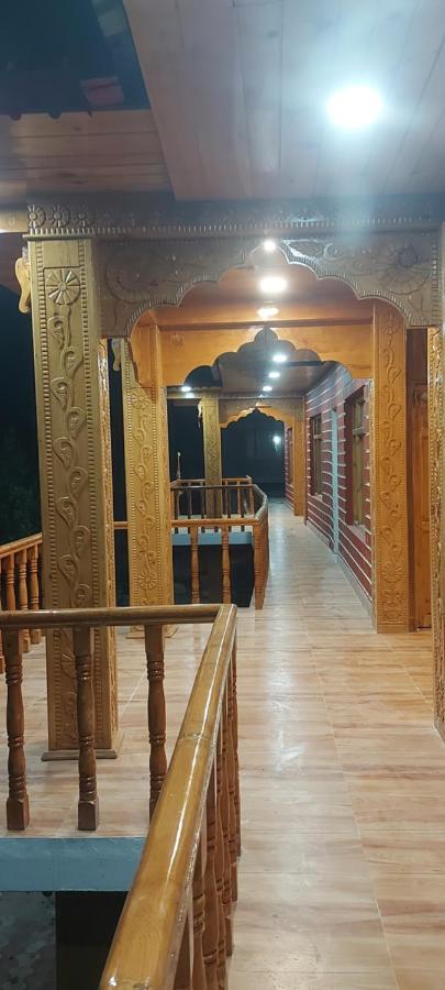 Hotel Royal Hillcrest Harsil Экстерьер фото