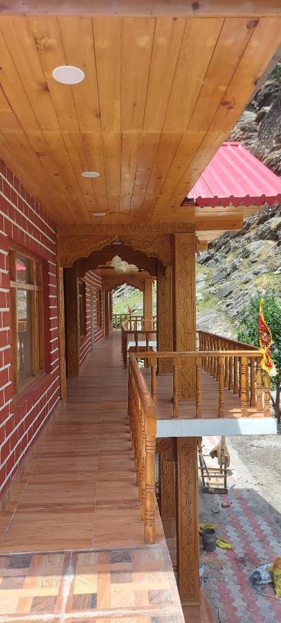 Hotel Royal Hillcrest Harsil Экстерьер фото